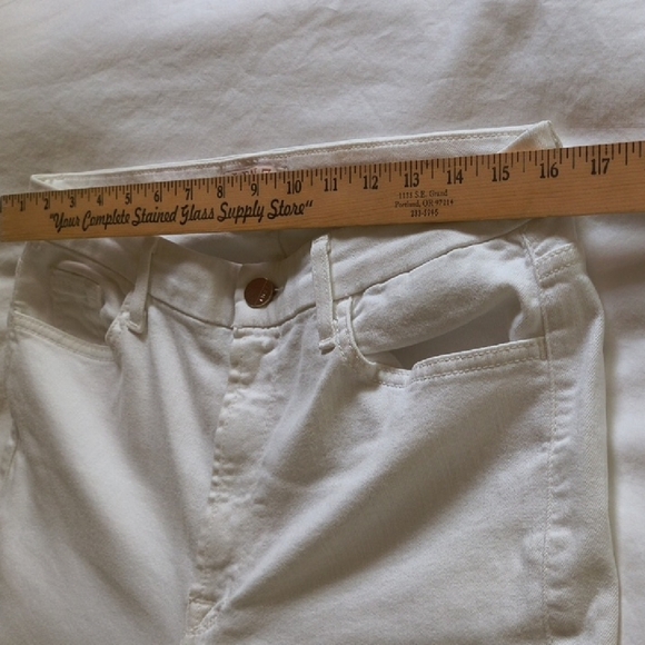 Jen7 Women's White Straight Crop & Roll Jeans, Size 10 - Picture 5 of 10